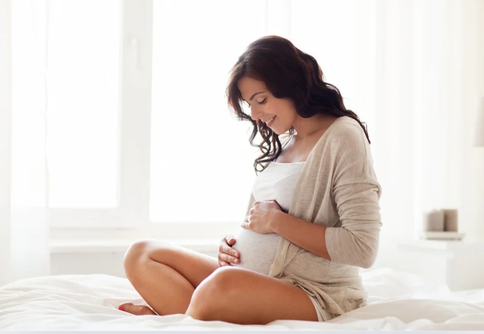 これはホント?妊婦が食べちゃダメなものリスト!!